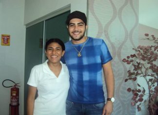 Mulher resgata foto antiga com Henrique, da dupla com Juliano, e faz convite: ‘Bora repetir?’