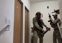 Operação investiga grupo suspeito de fornecer armas a facções criminosas e movimentar R$ 4 milhões com empresas de fachada