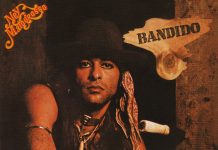 Álbum que firmou a identidade musical latina de Ney Matogrosso em 1976, ‘Bandido’ continua sedutor aos 50 anos