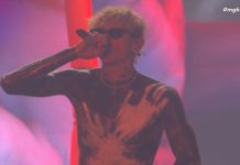 MGK enfrenta apatia e hostilidade da plateia com pop punk emotivo e sem graça em sua estreia no Rio