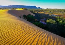 Parque estadual no Tocantins tem cachoeiras, dunas e fervedouros onde é impossível afundar